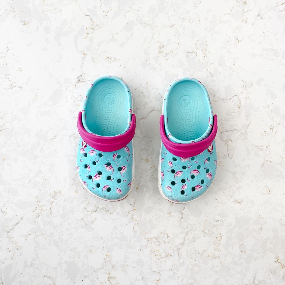 Flamingo Crocs 🦩